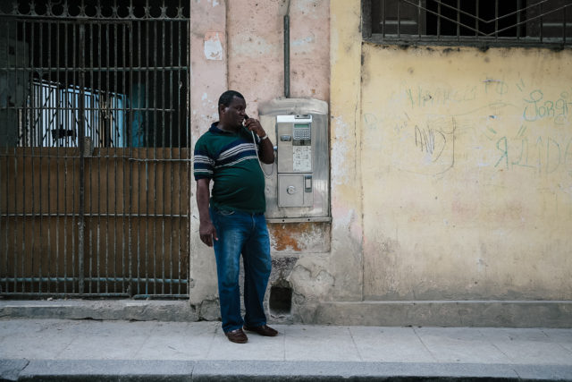Cuba Calling, a Pay Phone Photo Story