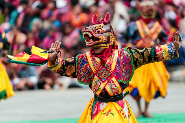 Farbenfrohes Tsechu – Zu Besuch bei den Maskenfestivals in Bhutan